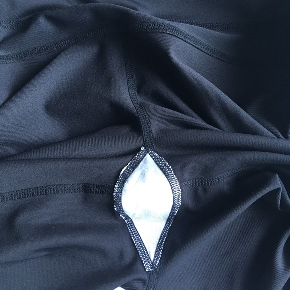 Champion small black cropped leggings - Picture 6 of 8